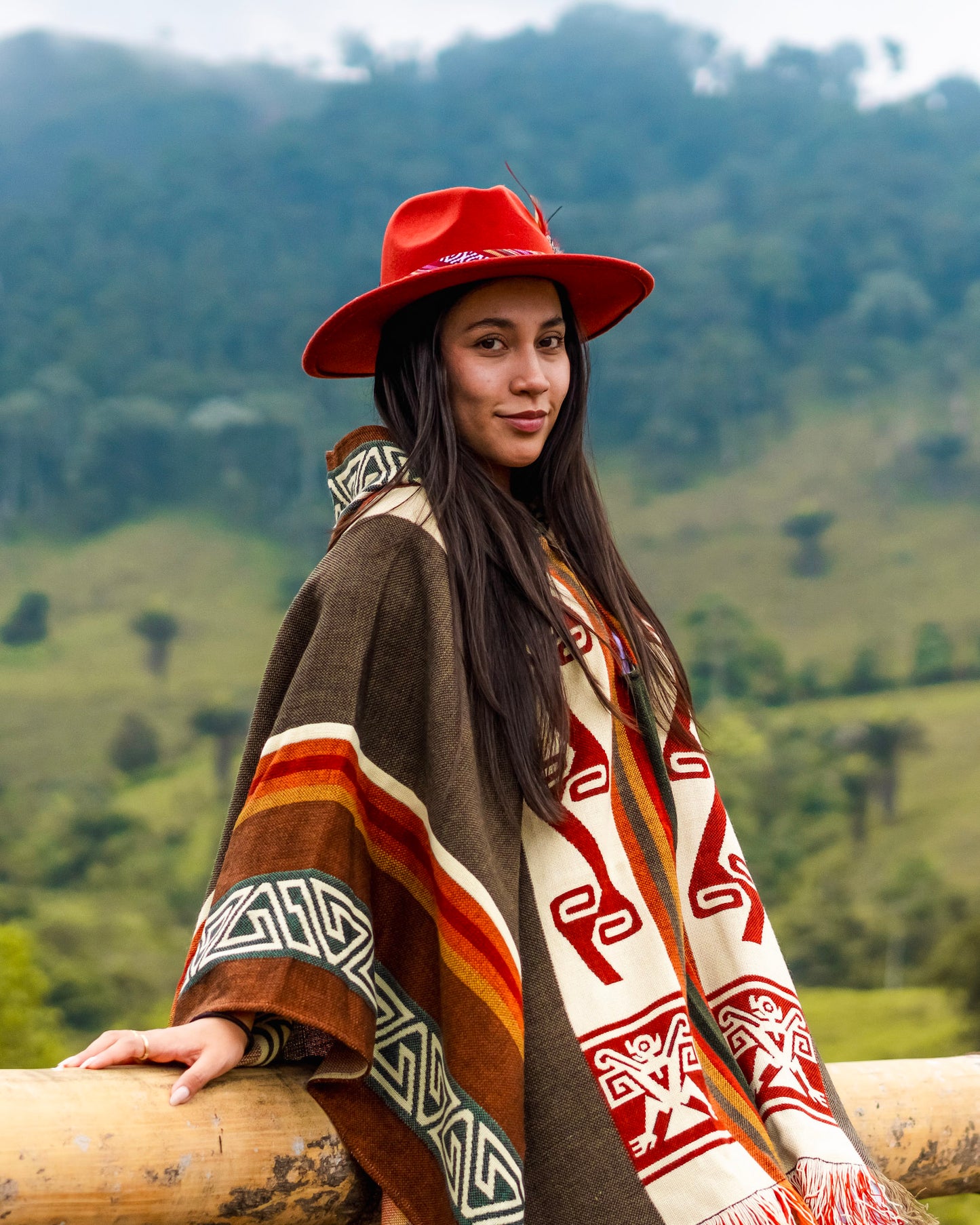 WOOL PONCHO - SAMI
