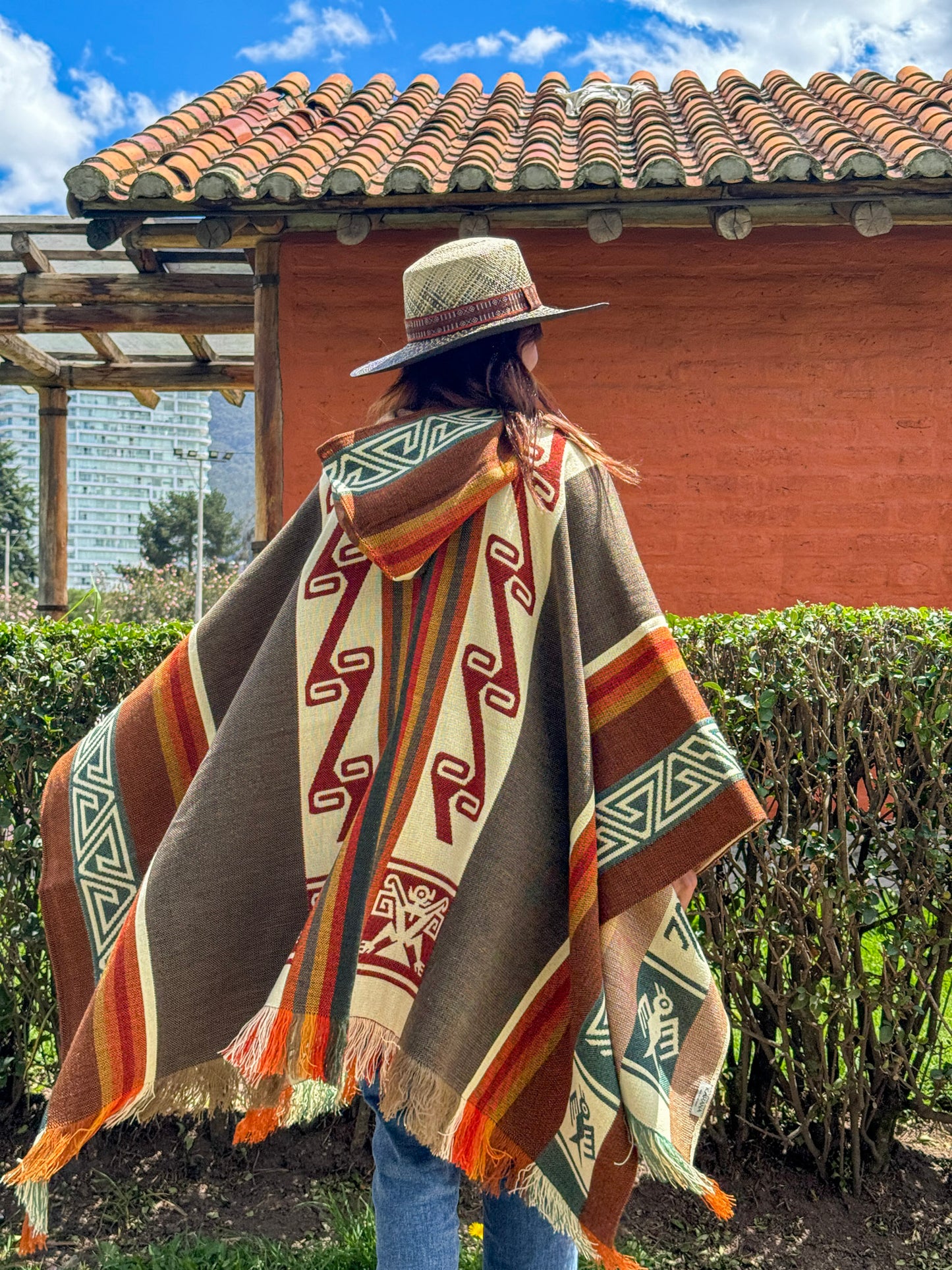 WOOL PONCHO - SAMI