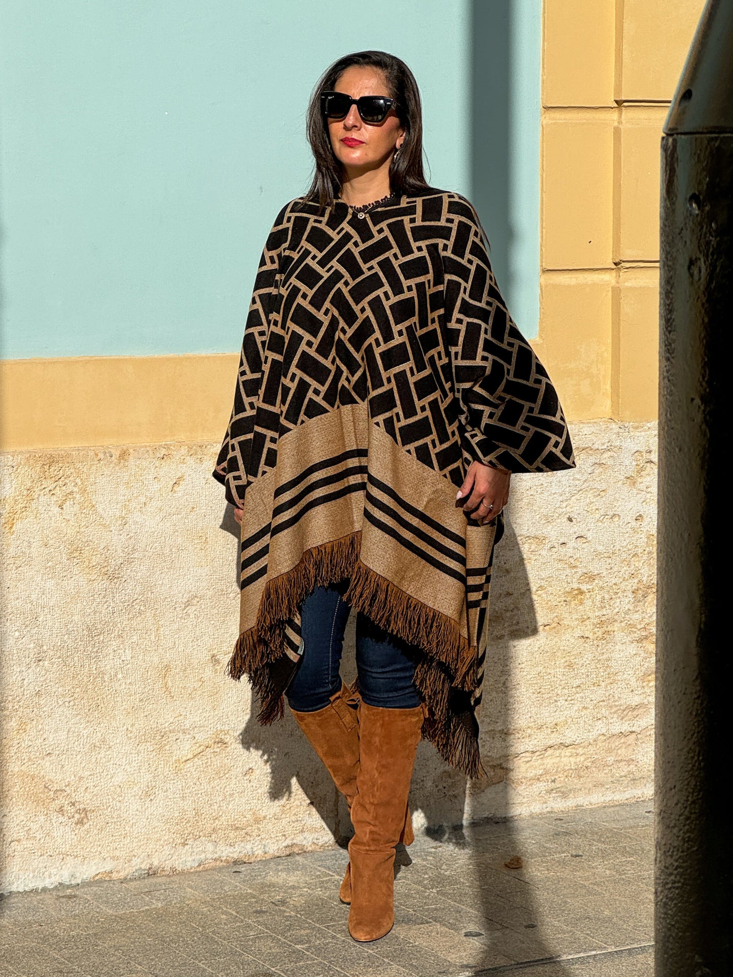 WOOL PONCHO - KAWSAY