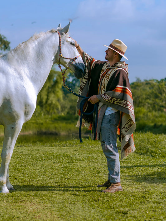 WOOL PONCHO - SAMI GREY