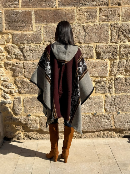 WOOL PONCHO - CHICHA