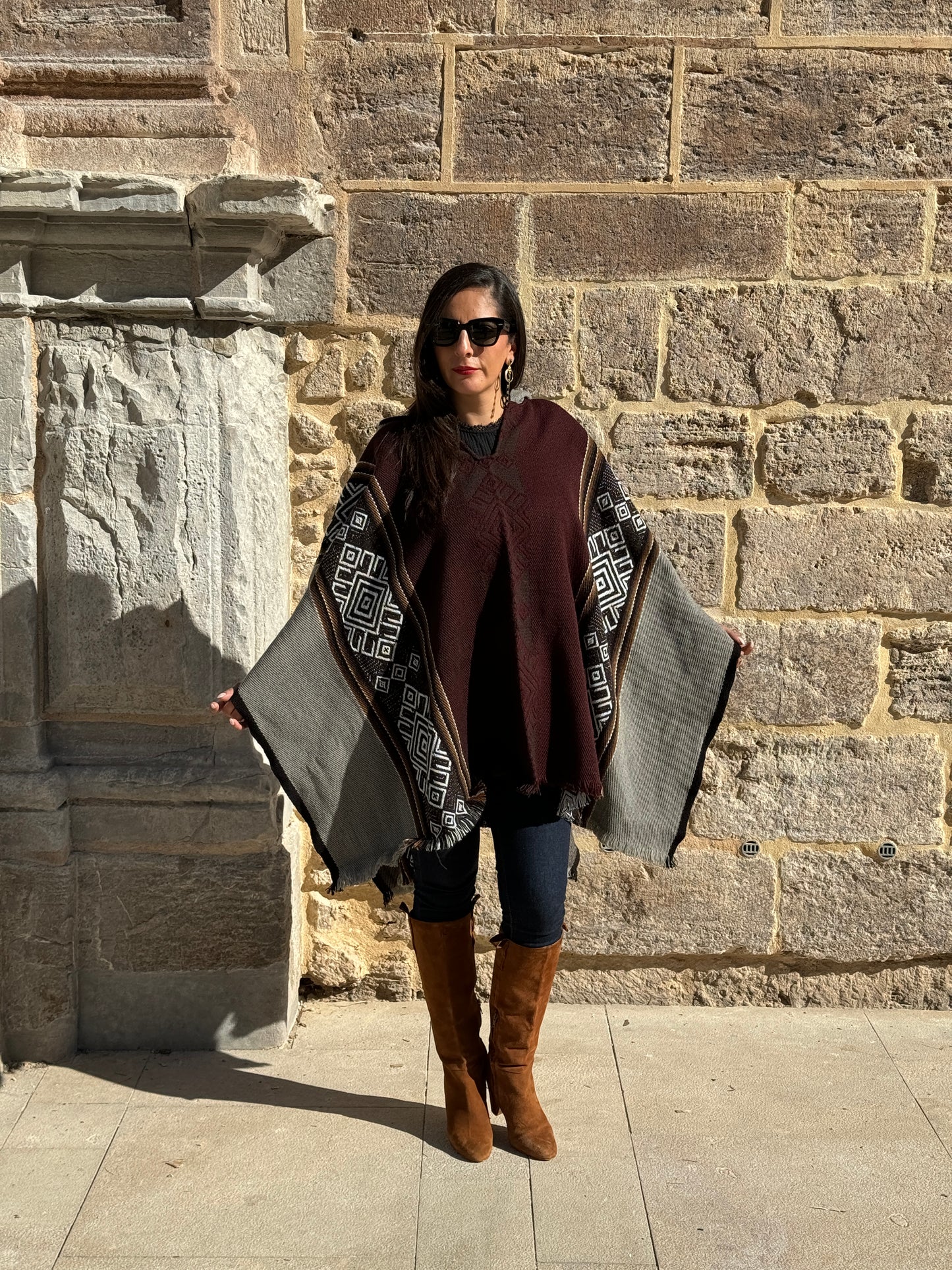 WOOL PONCHO - CHICHA