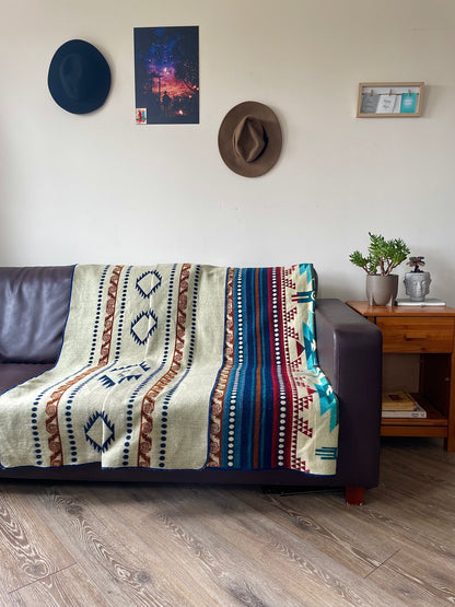 WOOL BLANKET - ILLARI