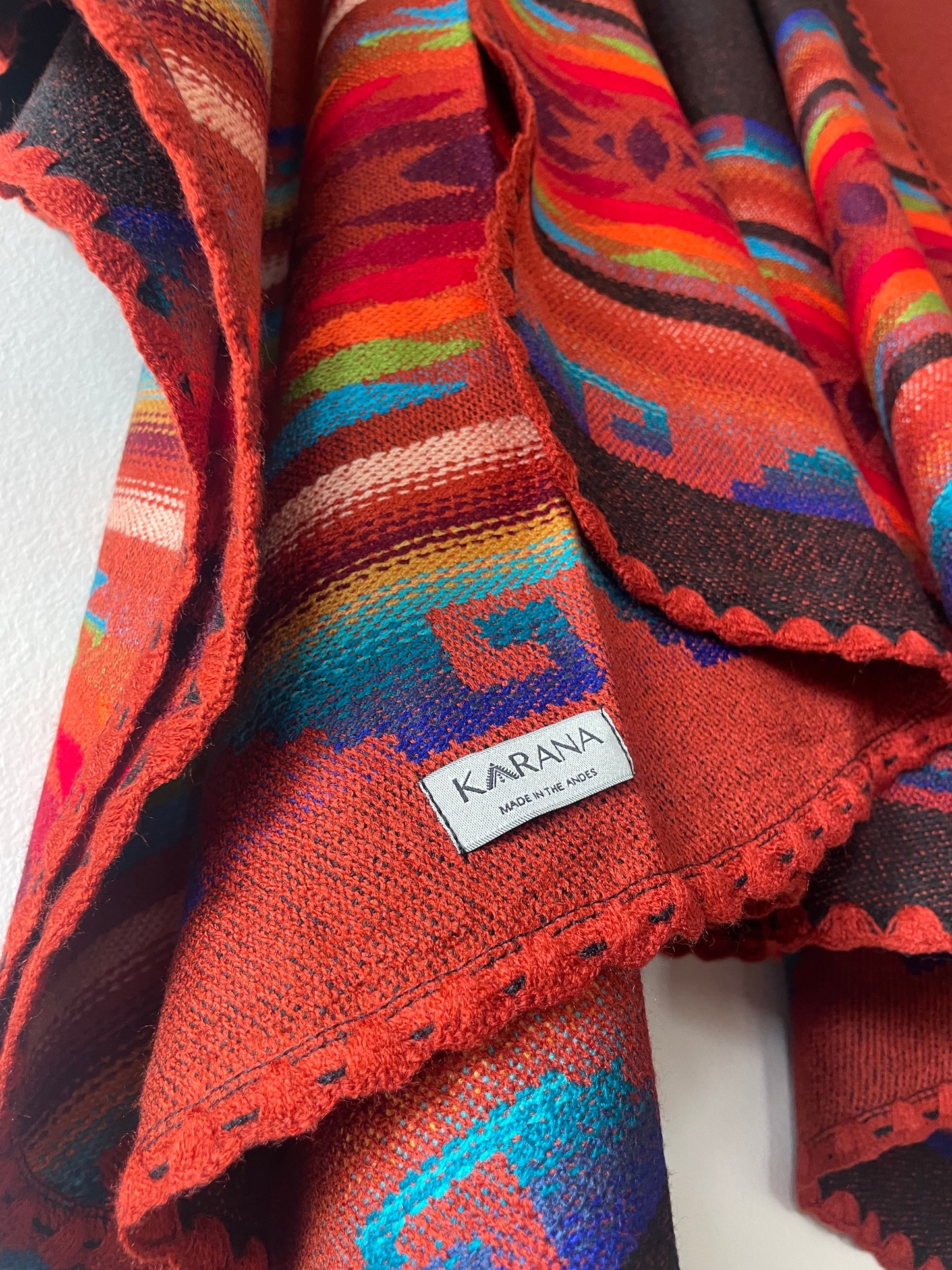 WOOL SHAWL - LLACOLLA