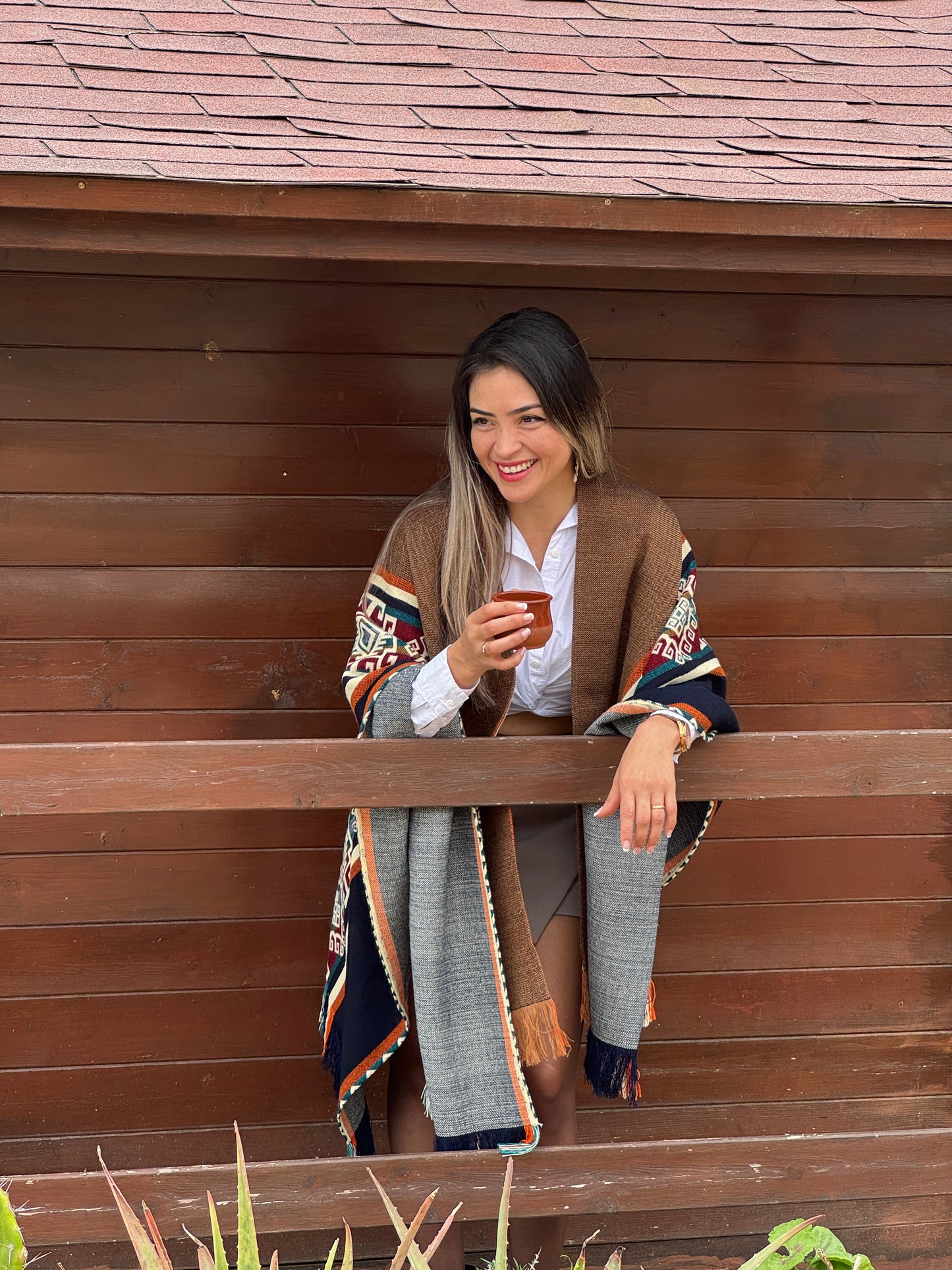 WOOL PONCHO - CHASKA