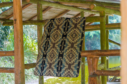 WOOL THROW - YAKU